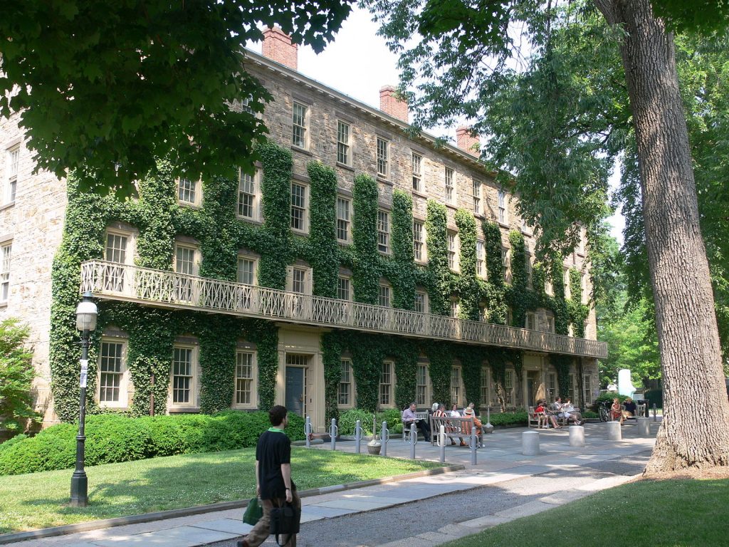 https://upload.wikimedia.org/wikipedia/commons/thumb/4/4a/West_College_Princeton.jpg/1600px-West_College_Princeton.jpg